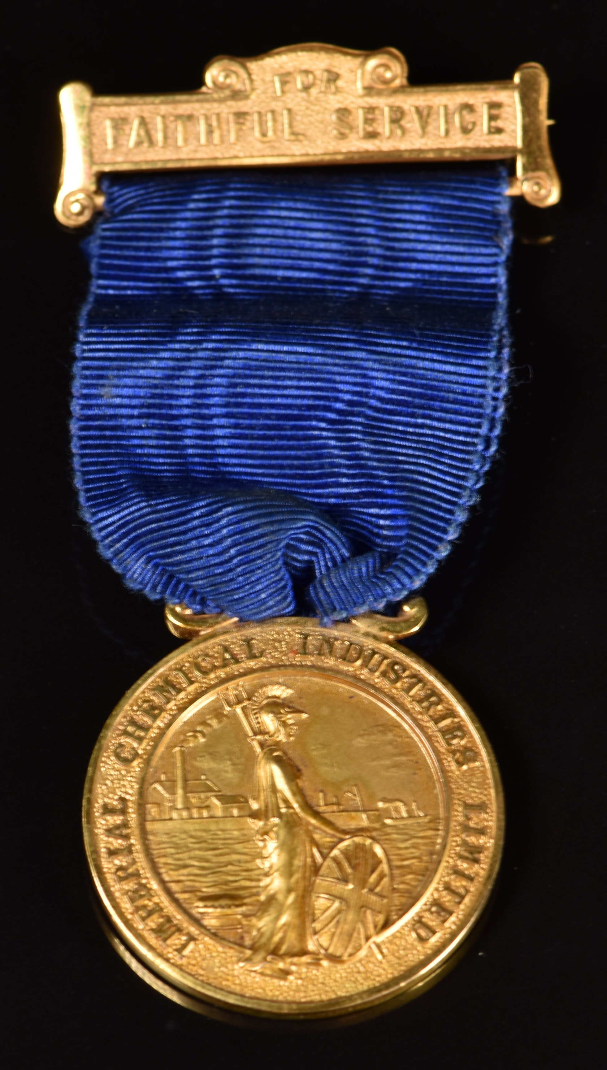 A 9ct gold Faithful Service Medal for 'Imperial Chemical Industries Limited', in box, 25g - Image 3 of 4