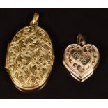 Two 9ct gold lockets, one in the form of a heart, length of longest 4cm, weight of both 6.9g