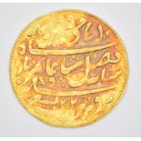 Indian gold one mohur coin (Shah Amam II, British Bengal Presidency) 1765-1947, 7.3g