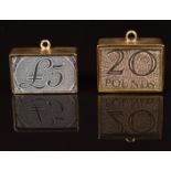 Two 9ct gold charms set with £5 and £20 banknotes, 8.5g