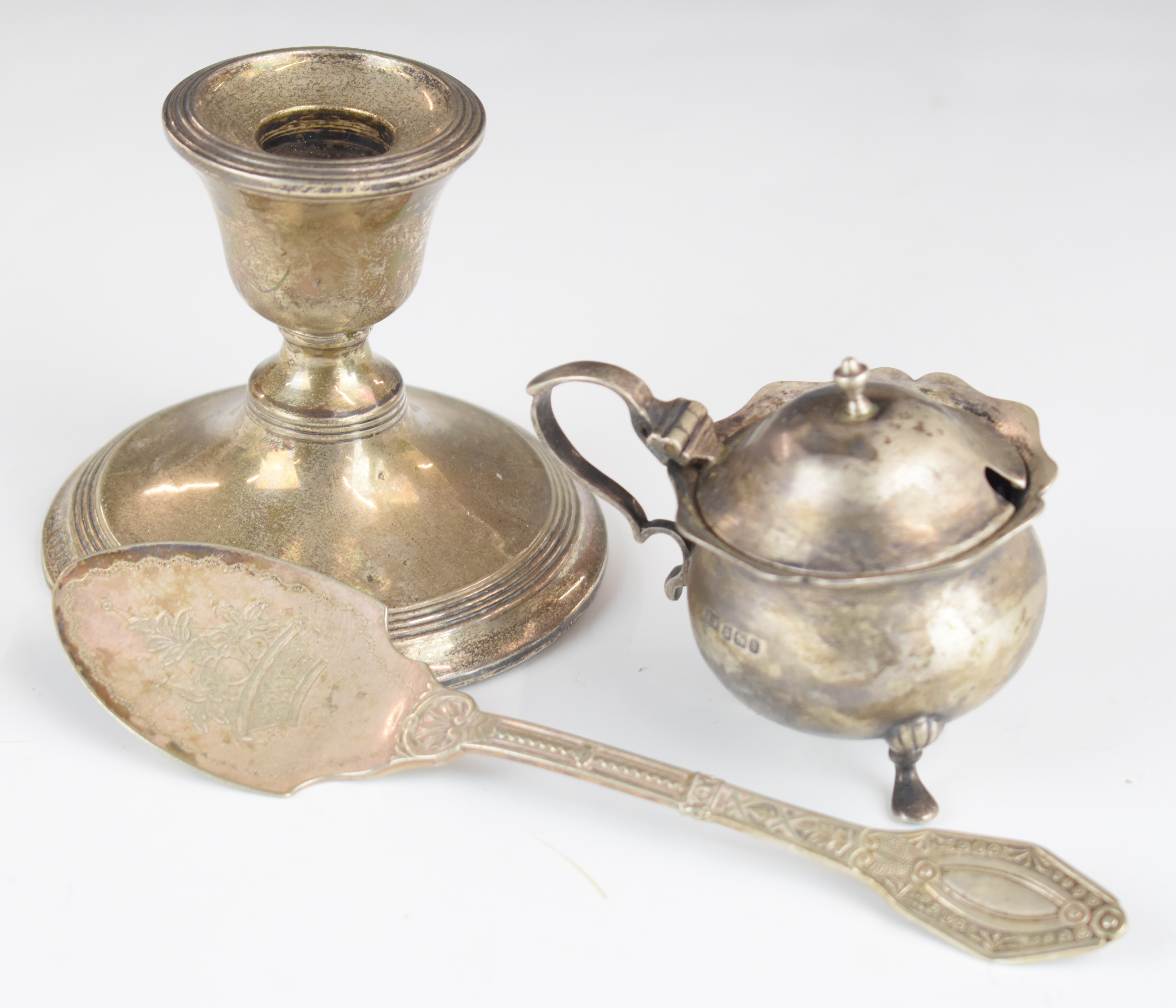 Hallmarked silver items to include candlestick, hand mirror, brushes, card case, silver handled - Image 6 of 9