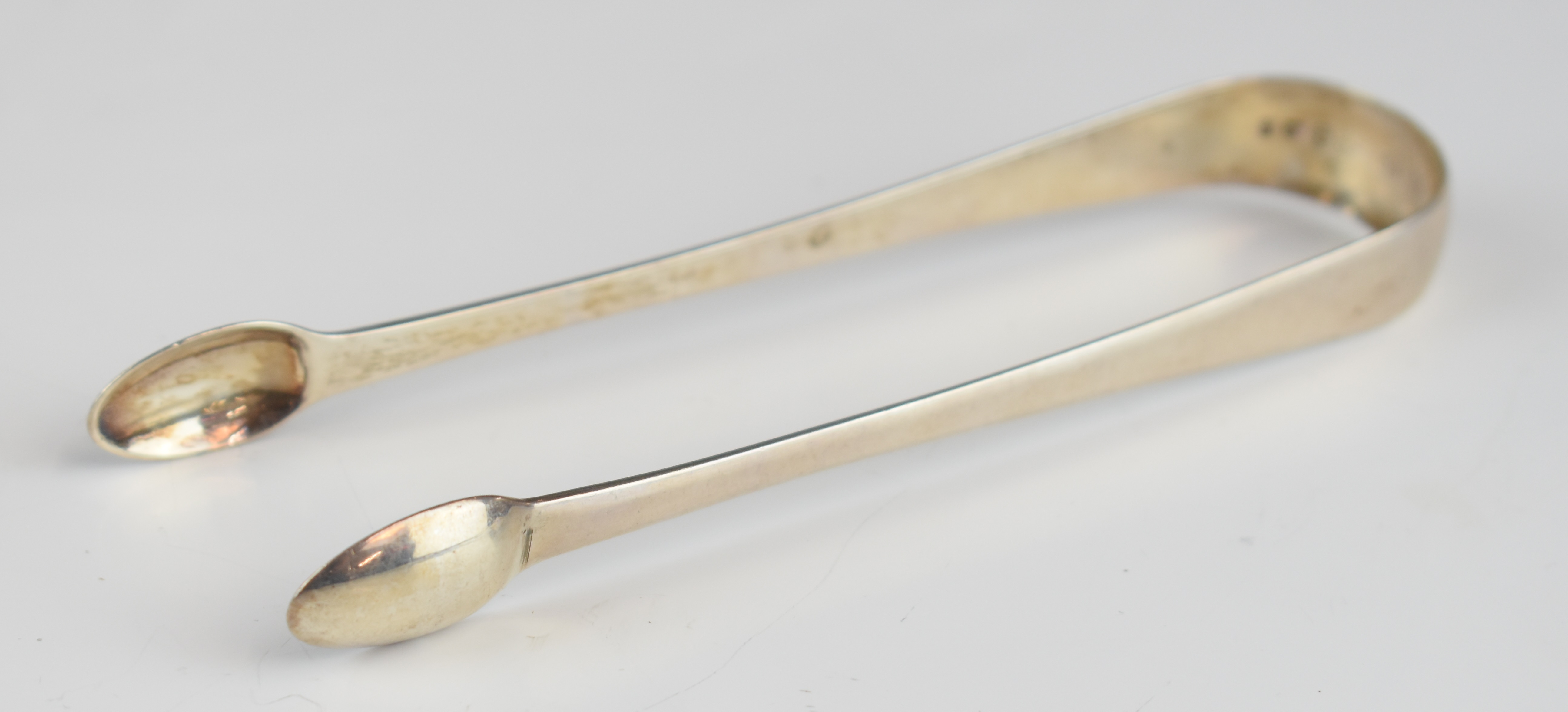 Four sets of hallmarked silver sugar tongs to include a silver gilt pair, London 1821, maker's - Image 7 of 8