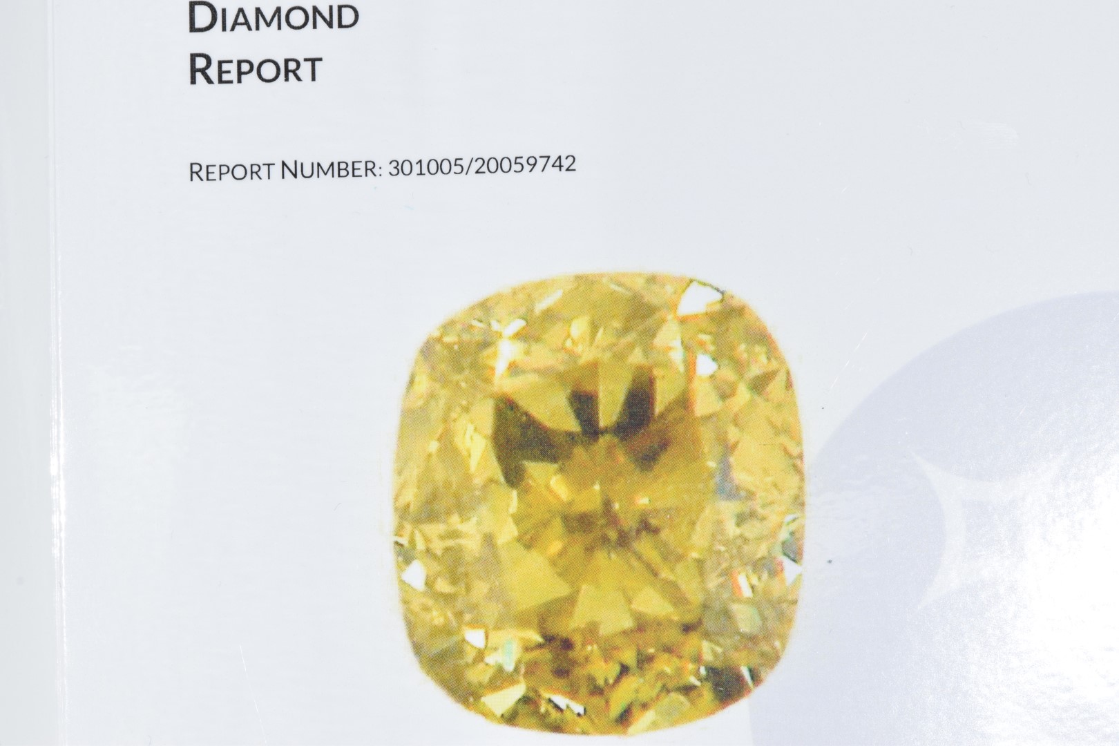 A loose natural 0.52ct cushion cut greenish yellow diamond with AnchorCert certificate - Image 3 of 4