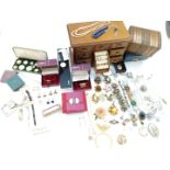 A collection of costume jewellery including diamanté necklace, vintage brooches, cufflinks, coins,