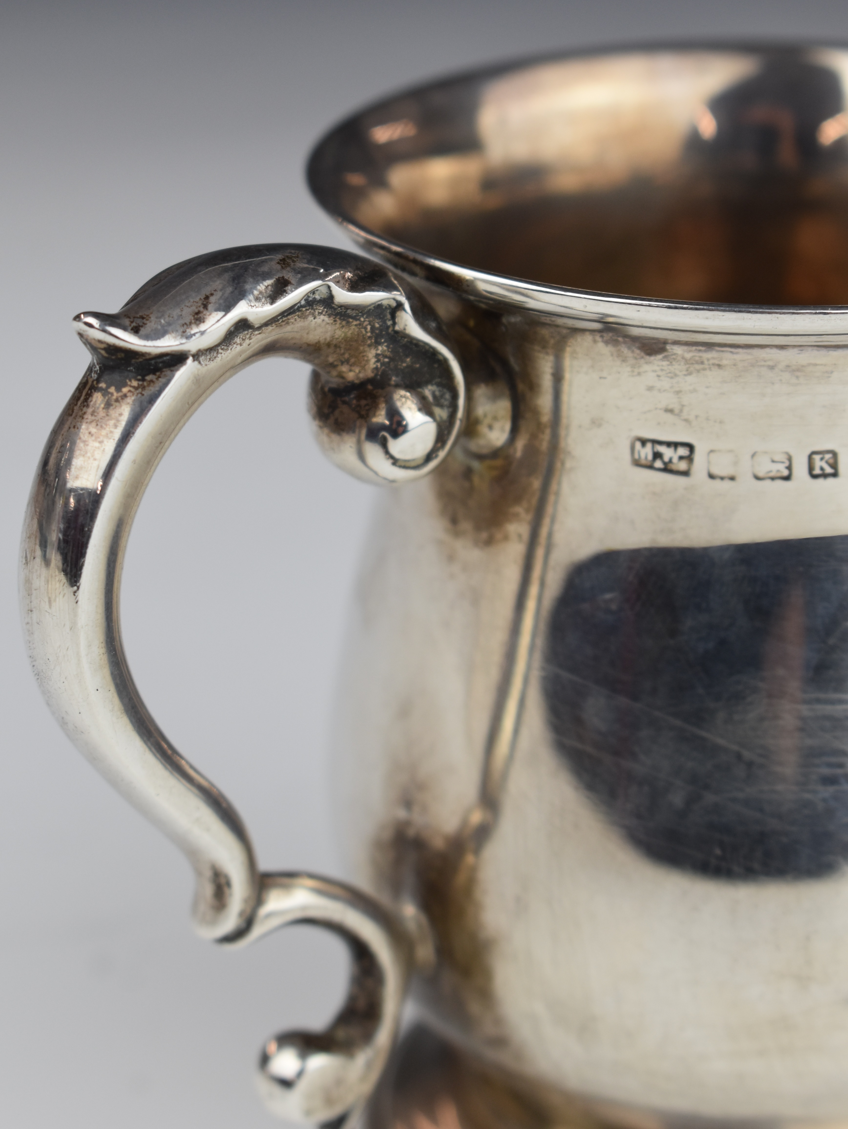 George V Mappin & Webb hallmarked silver baluster tankard, Birmingham 1934, height 10cm, weight - Bild 3 aus 5