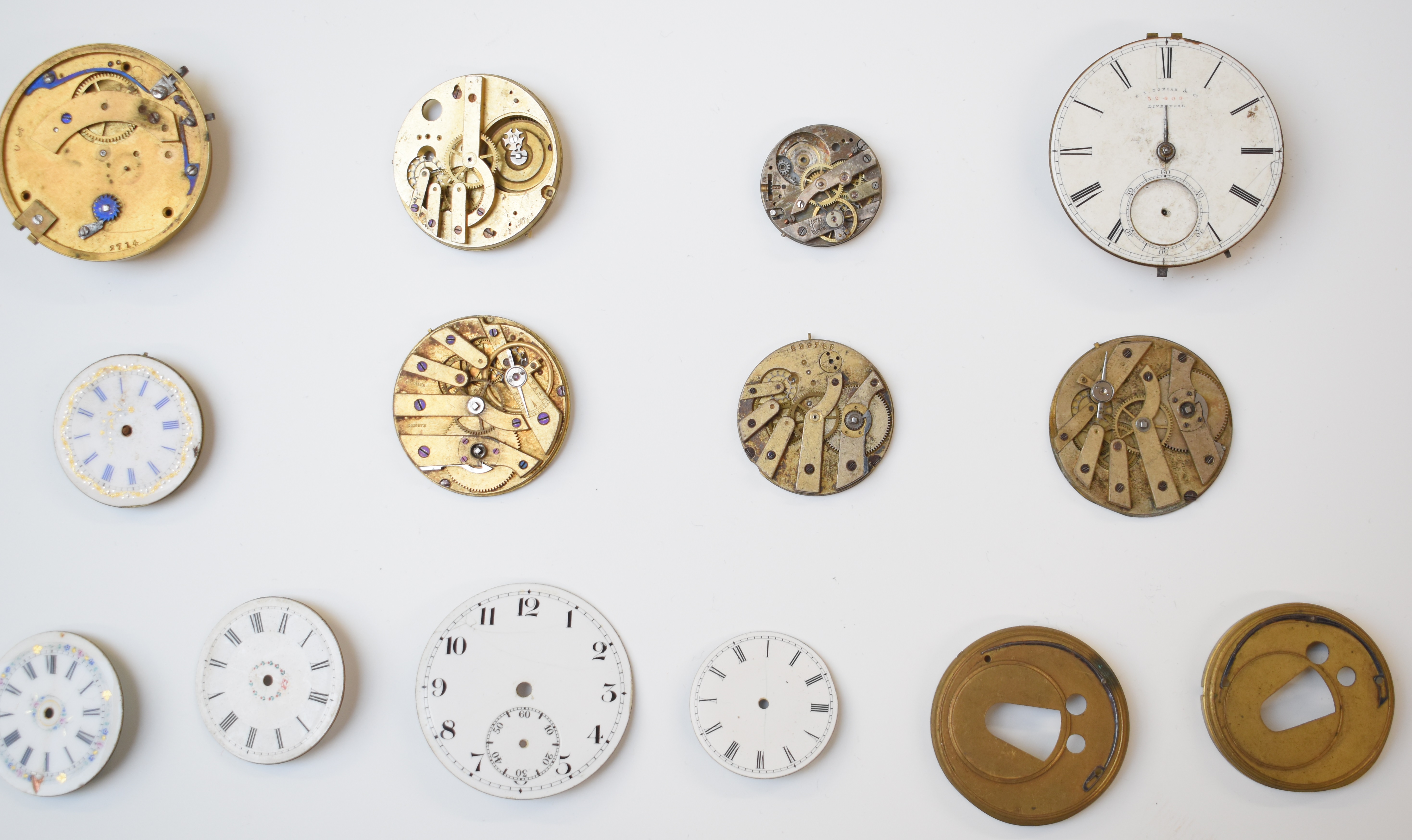 Large collection of pocket watch movements, dials and parts including fusee movements, tortoiseshell - Image 4 of 19