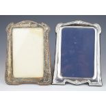 Modern hallmarked silver photograph frame to suit 6 x 4 inch photo, together with an early 20thC