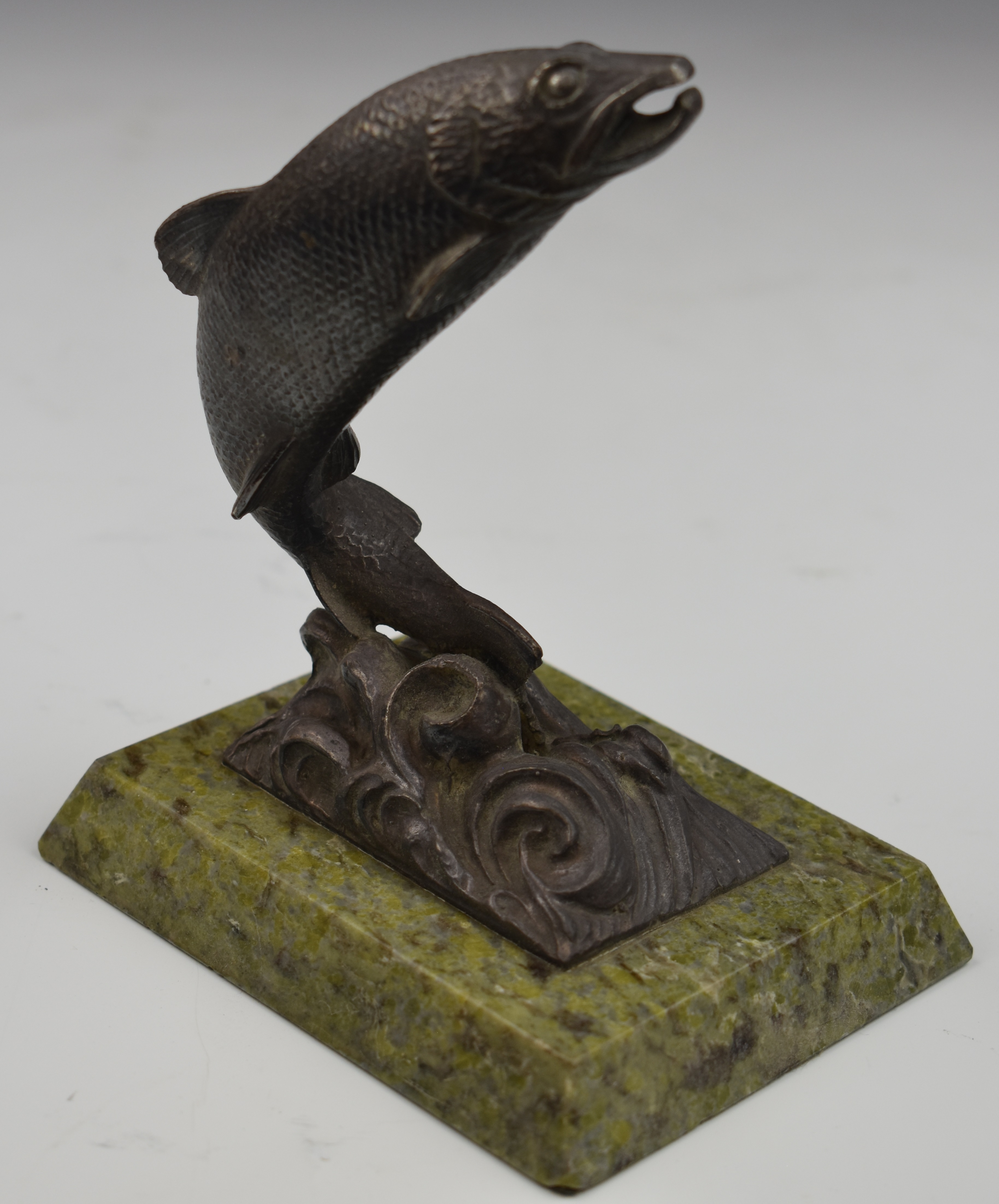 Art Deco style silver plated leaping salmon on marble base, height 15cm - Image 3 of 4