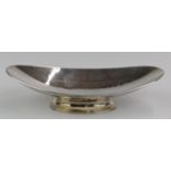 Derek Elliott Guild of Handicrafts hallmarked silver oval pedestal bowl, with hammered decoration,