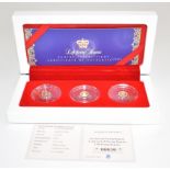 Windsor Mint miniature gold coin set comprising three coins, each 0.5g, representing 'left facing