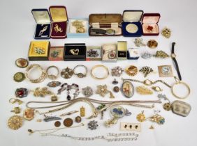 Collection of costume jewellery including silver medal, lucite brooch, 9ct gold iron charm (0.7g),