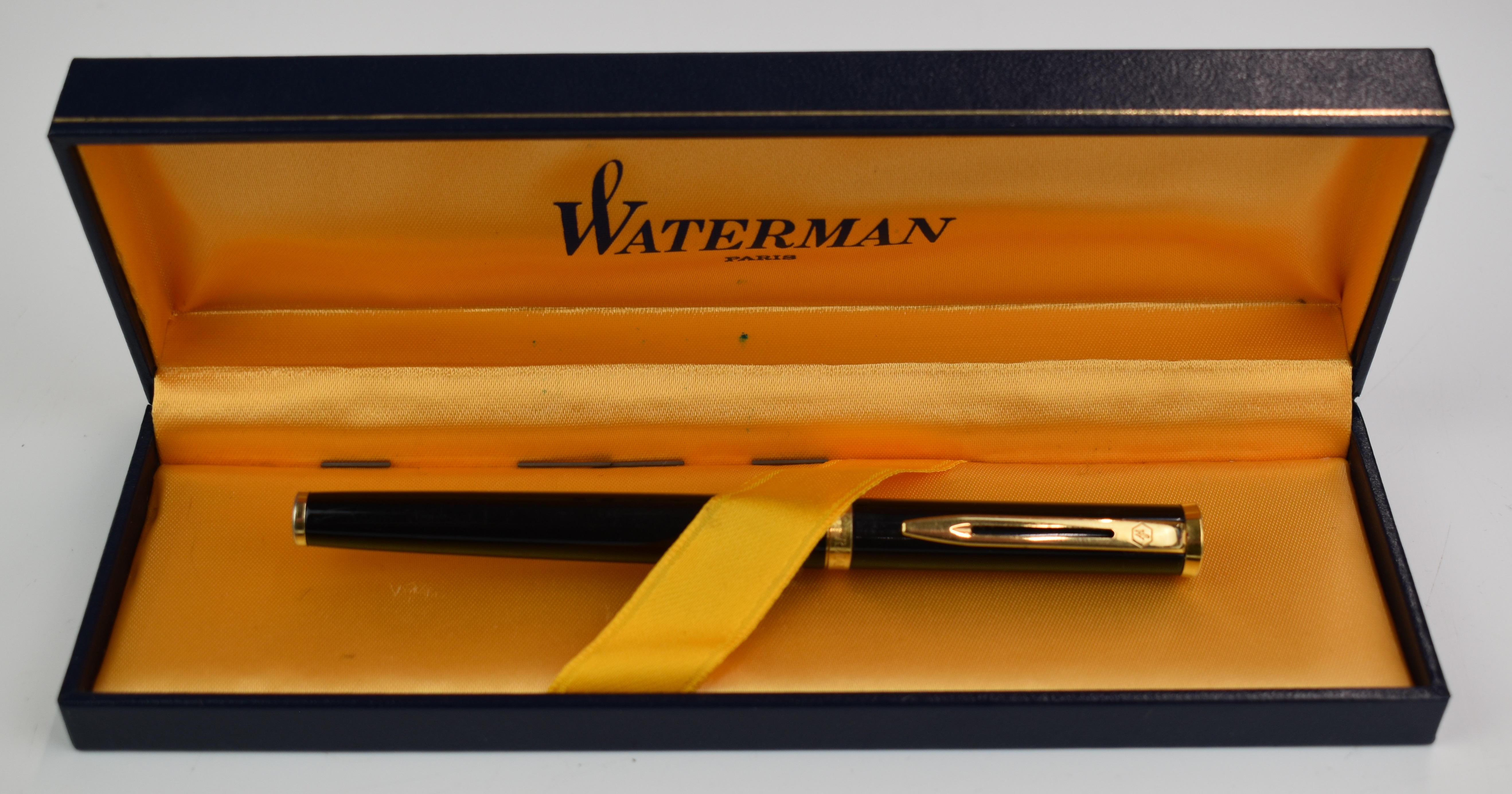 Twelve fountain pens, pencils etc, including Parker 51, Waterman with 18k gold nib, vintage Waterman - Image 2 of 5