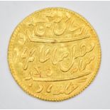 Indian gold half mohur coin (Shah Amam II, British Bengal Presidency) 1765-1947, 4.4g