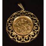 A 1903 gold full sovereign in 9ct gold pendant mount, 35mm diameter, 10.4g.