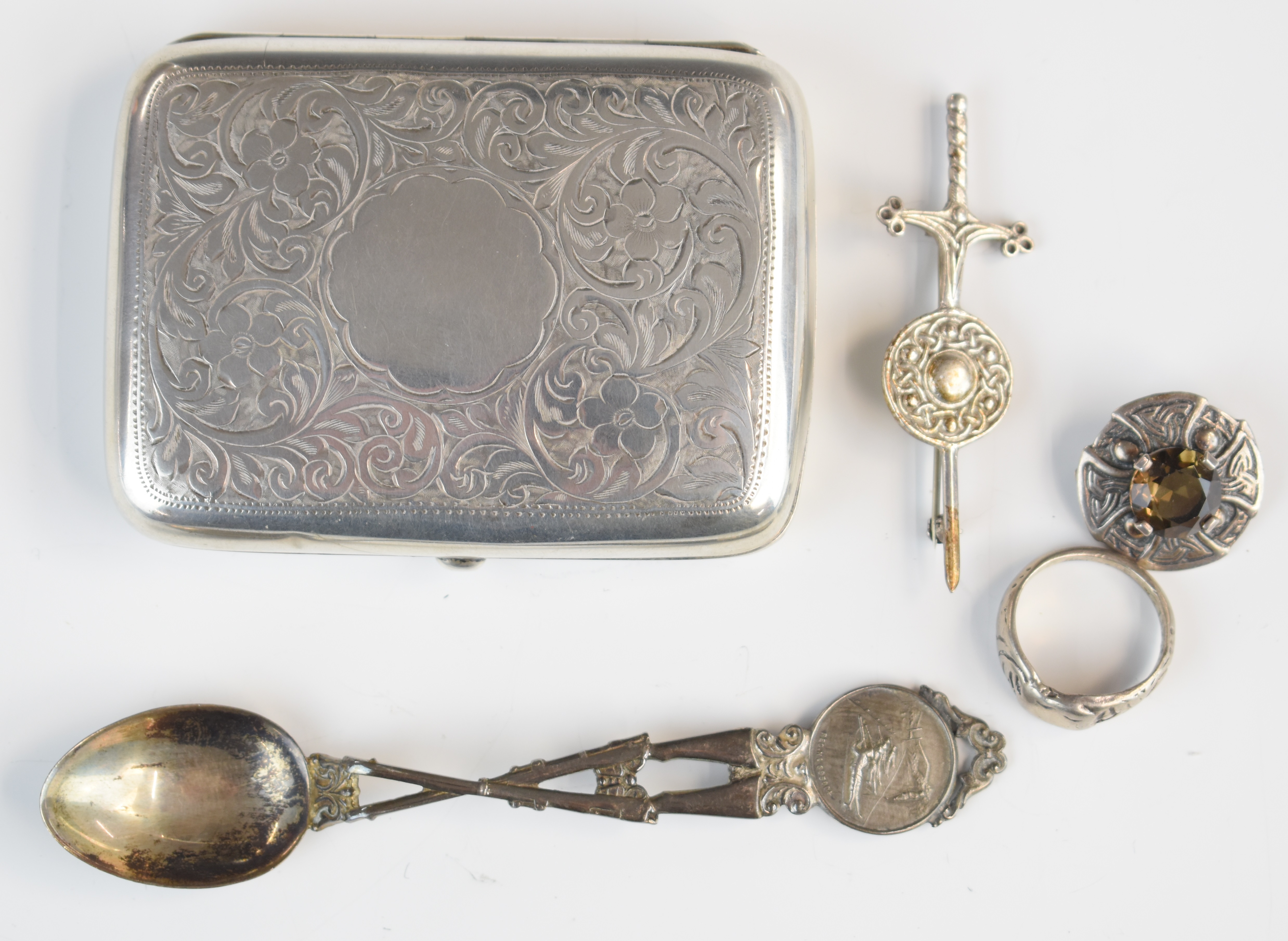 George V hallmarked silver cigarette case with engraved decoration and gilt interior, Birmingham