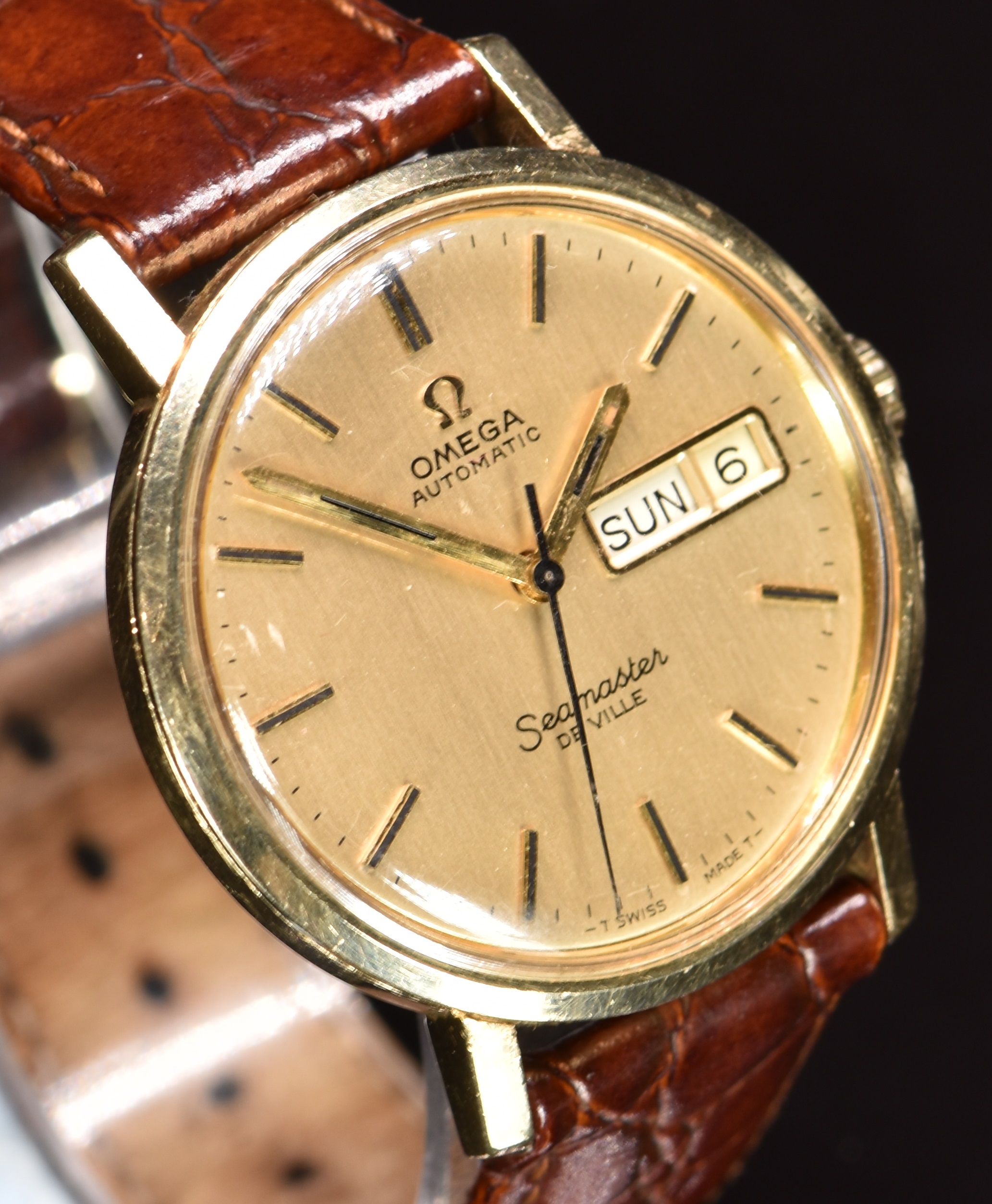 Omega Seamaster de Ville gold gentleman's automatic wristwatch with day and date aperture, two- - Image 2 of 5