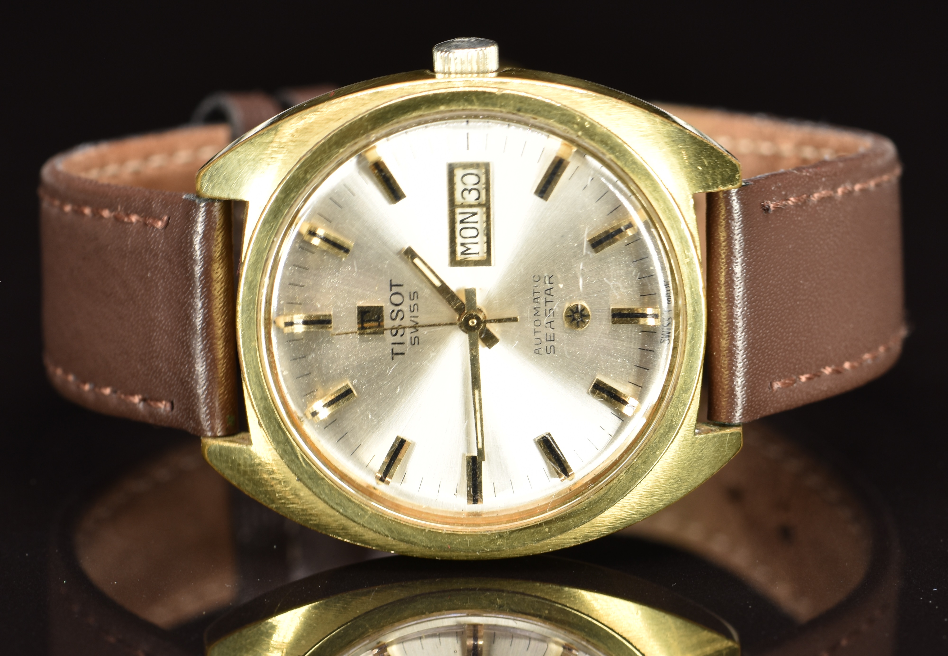 Two gentleman's wristwatches Tissot Seastar automatic with day and date aperture, gold hands and - Image 5 of 6