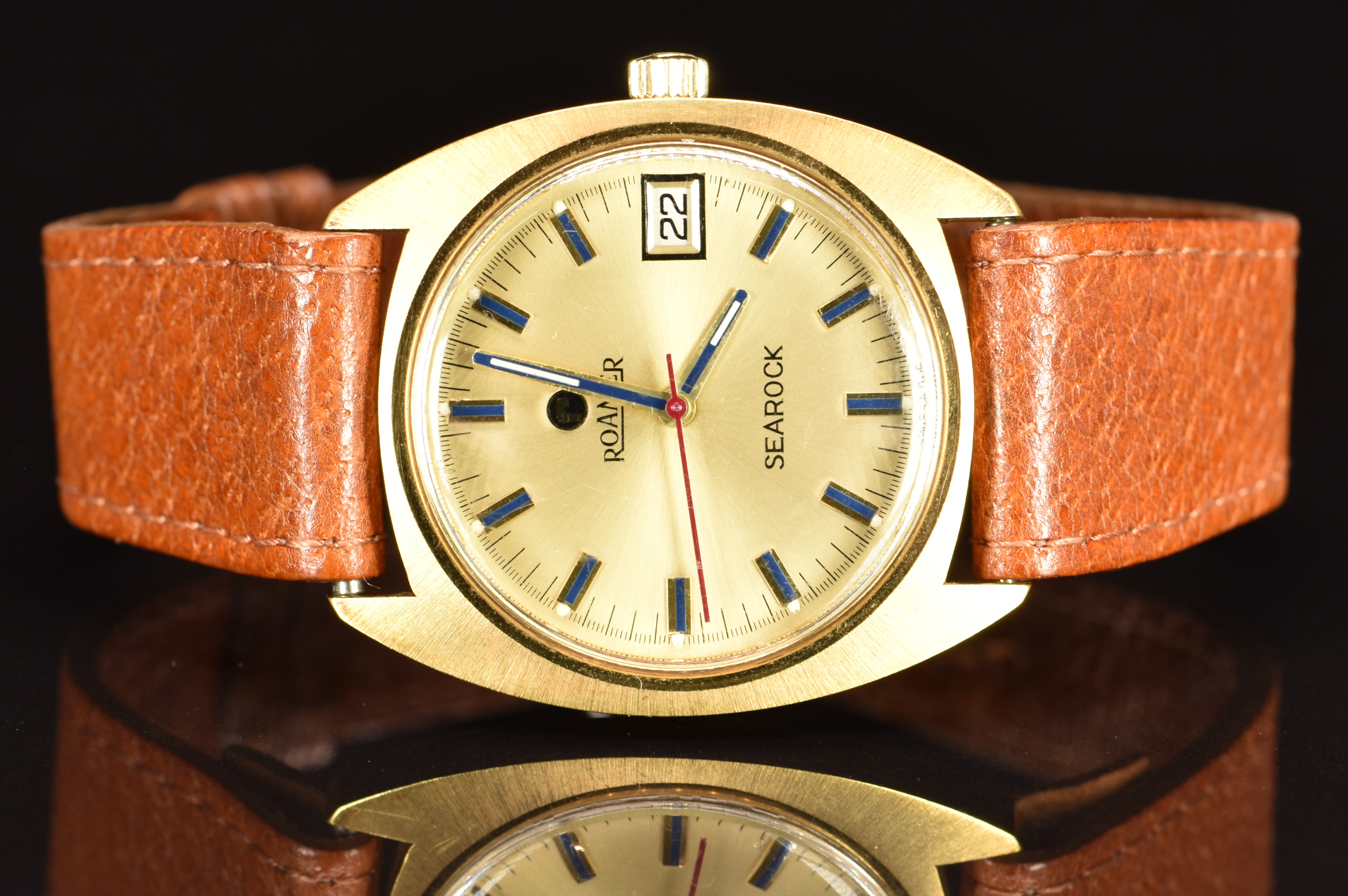 Two gentleman's wristwatches Tissot Seastar automatic with day and date aperture, gold hands and - Image 2 of 6