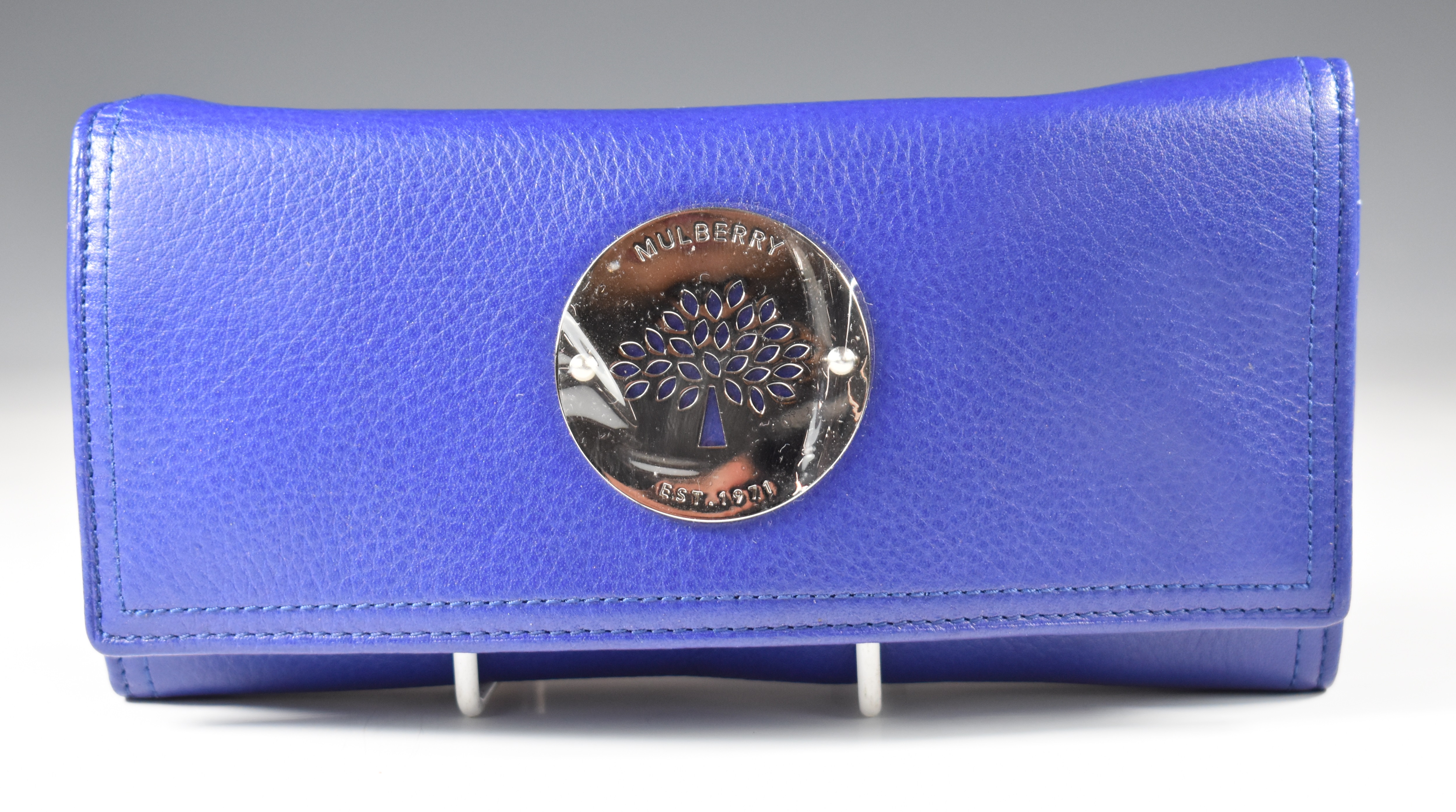 Mulberry ladies wallet / purse in blue grained leather, unused and in original branded box and - Image 3 of 9