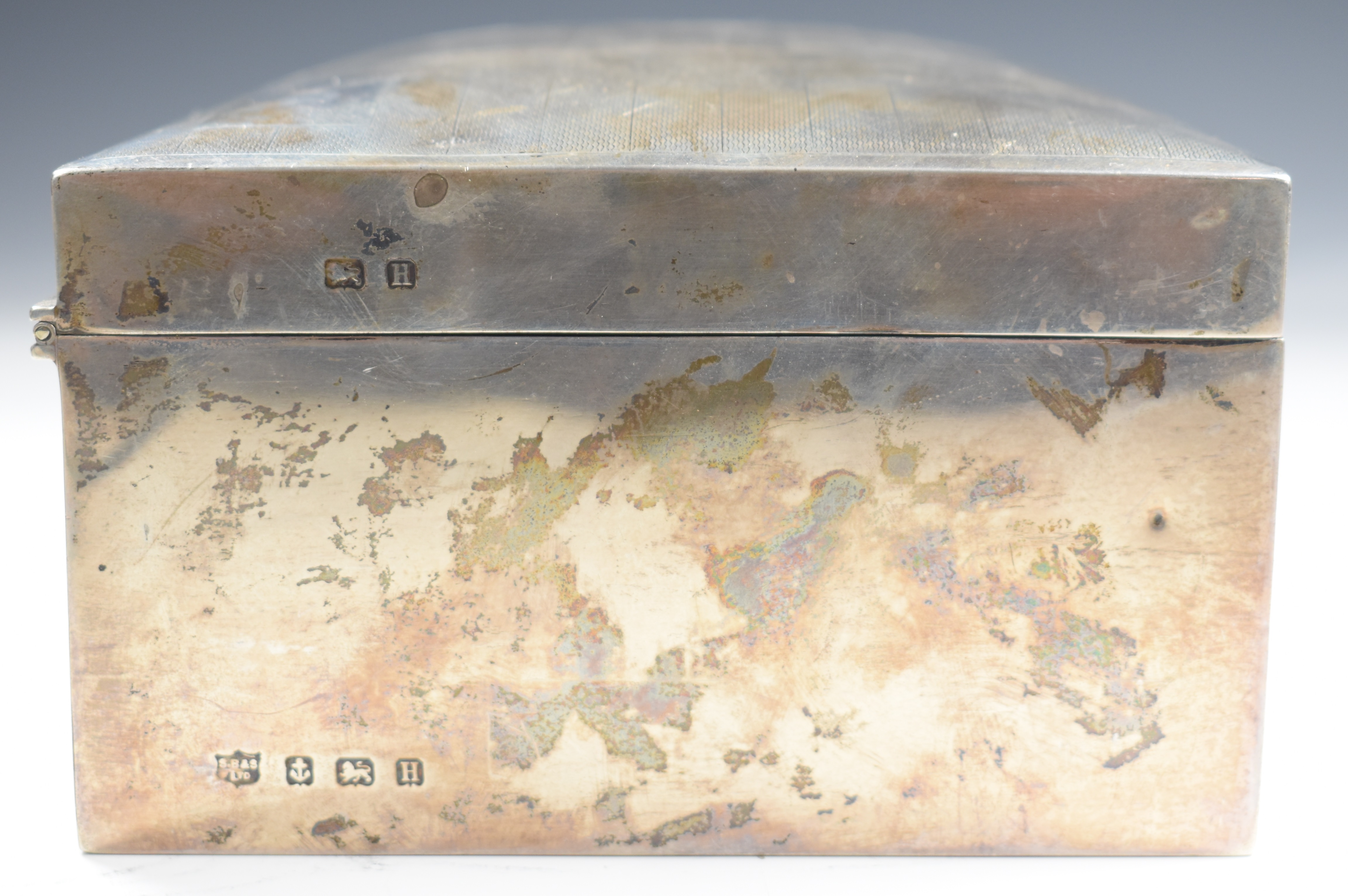 Large George V hallmarked silver cigar or cigarette box with inscription relating to the Bristol - Image 5 of 5