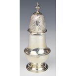 Elizabeth II hallmarked silver sugar caster of baluster form, London 1971, maker A Chick & Sons Ltd,