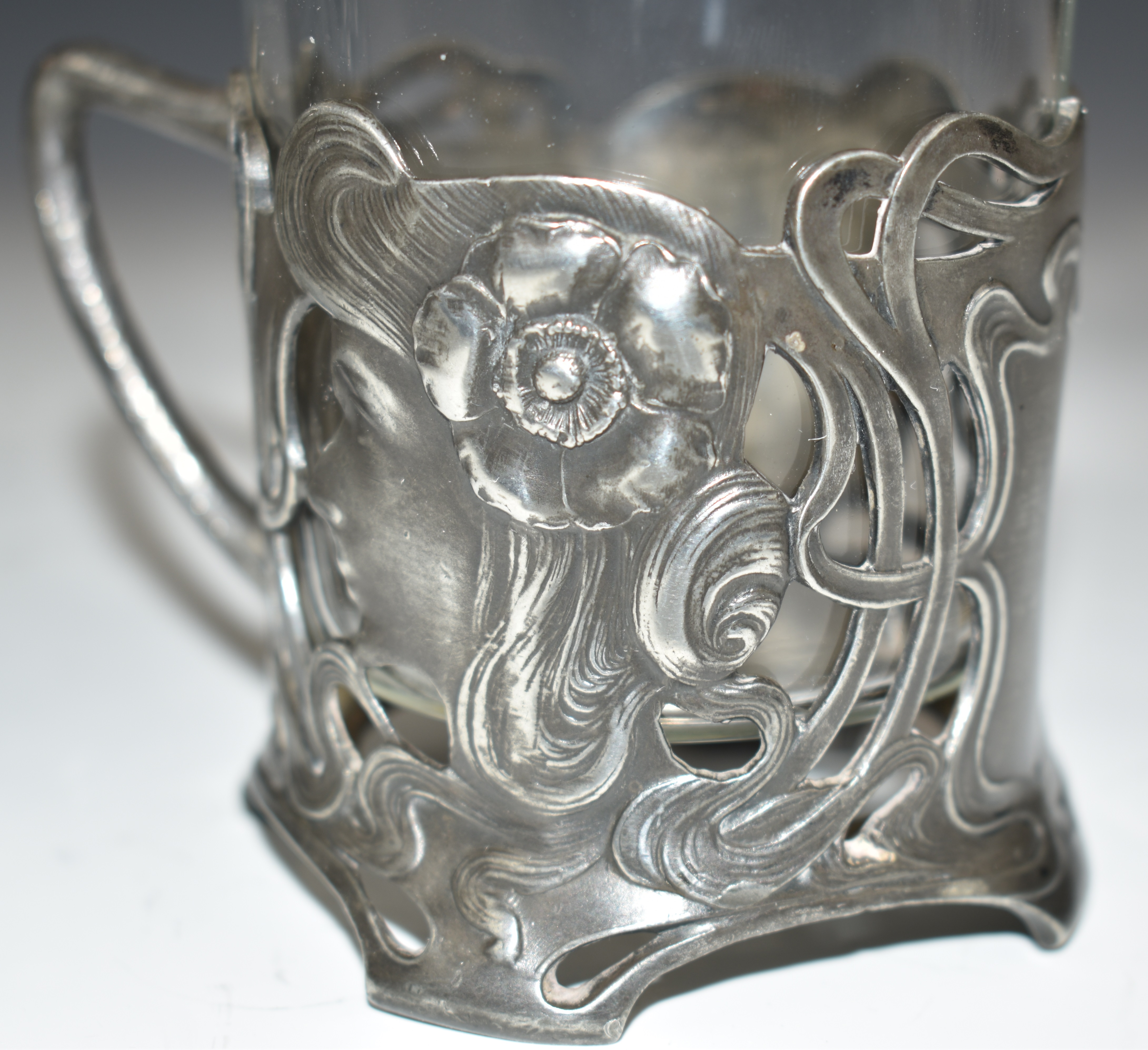 Pair of WMF Art Nouveau pewter glass beaker holder with stylised ladies, height 10.5cm - Image 3 of 9