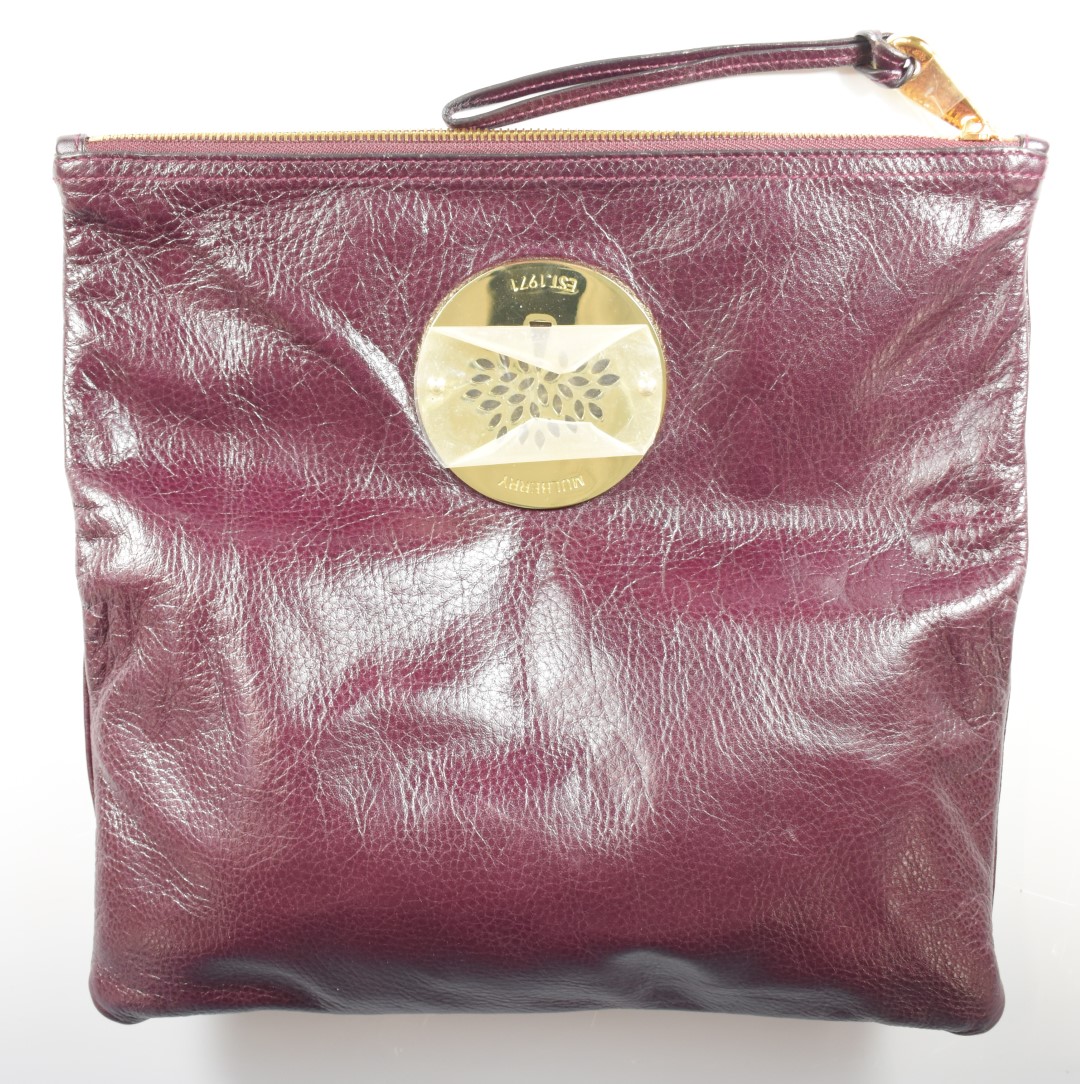 Mulberry Daria clutch bag in oxblood grained leather with gilt metal hardware, original label, - Image 5 of 9