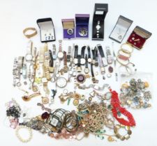 A collection of costume jewellery including Exquiste brooch, earrings, silver ring, vintage