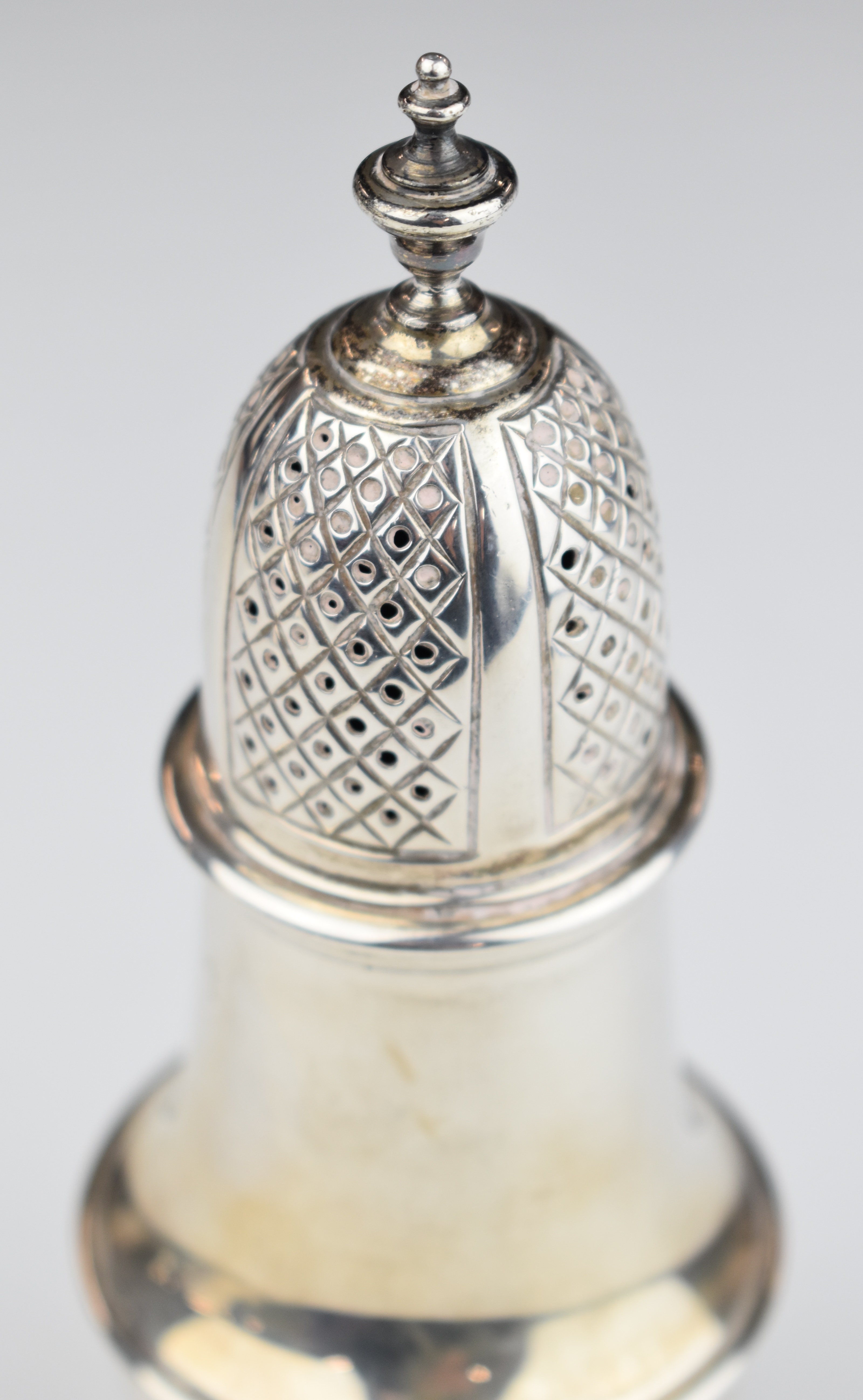 Elizabeth II hallmarked silver sugar caster of baluster form, London 1971, maker A Chick & Sons Ltd, - Image 4 of 4