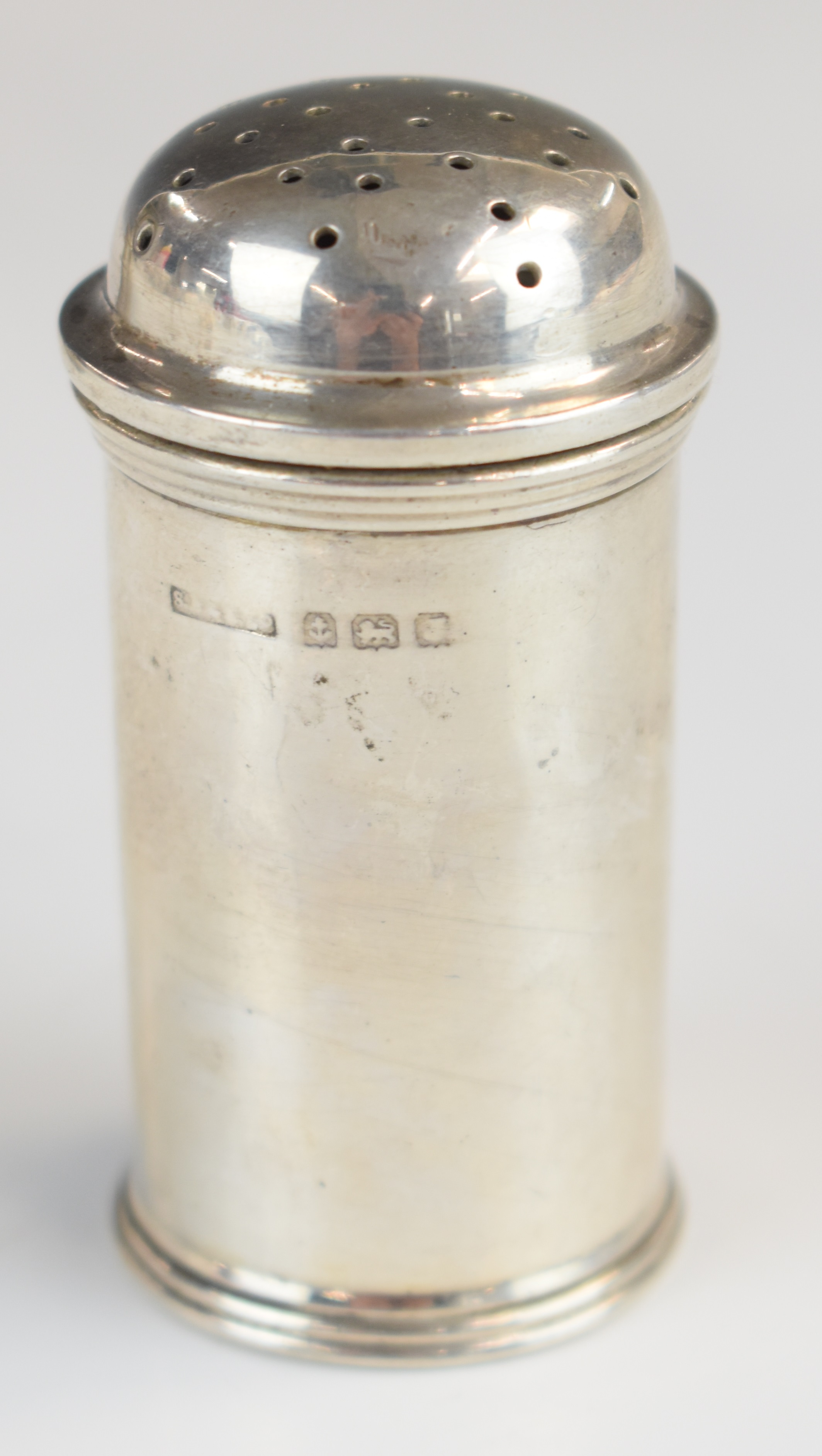 Victorian hallmarked silver mustard, London 1887, maker John Aldwinckle & Thomas Slater, length 10. - Image 2 of 7