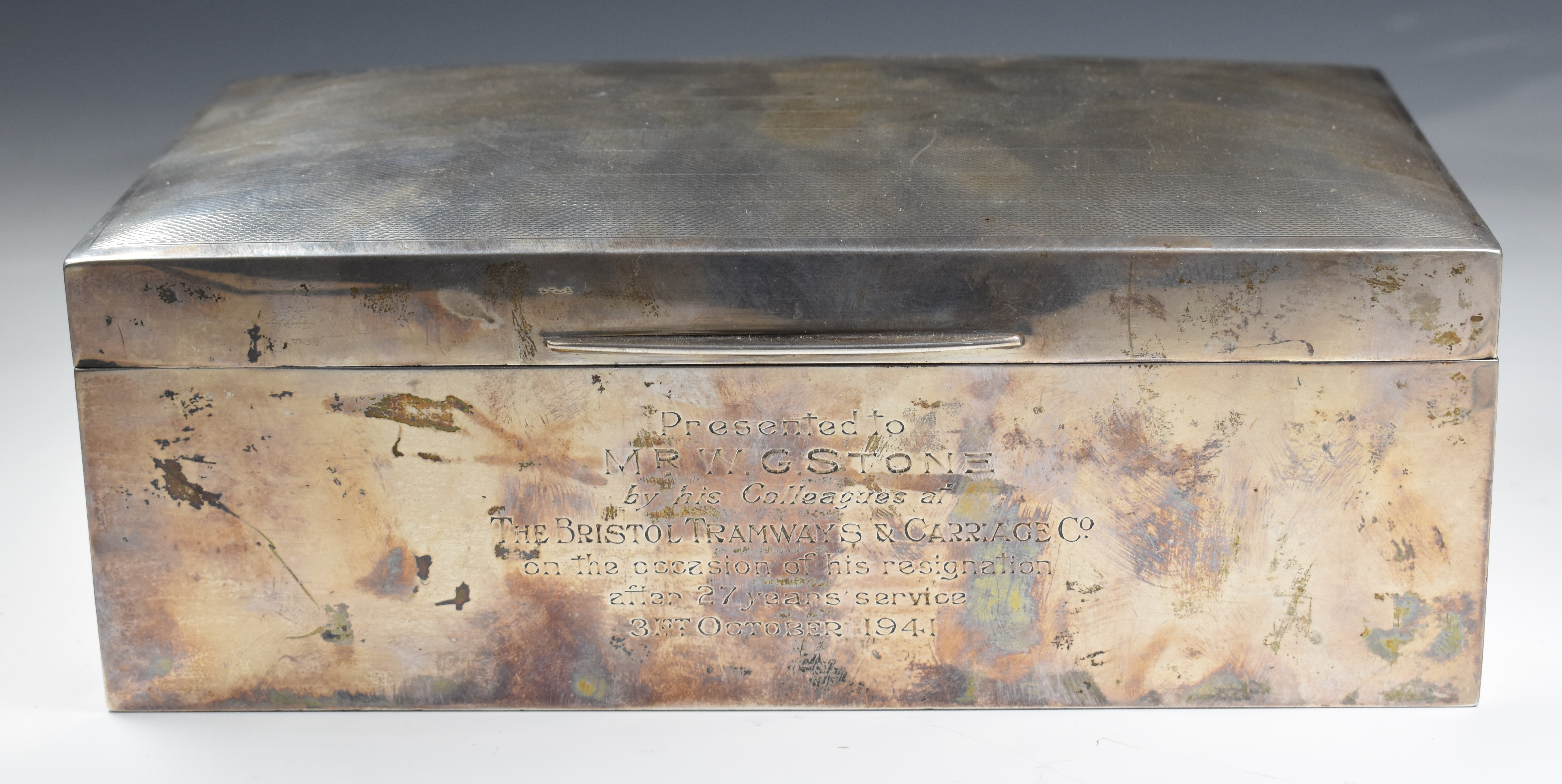 Large George V hallmarked silver cigar or cigarette box with inscription relating to the Bristol - Image 2 of 5