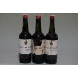 Three half bottles of Tres Cortados Sherry, Antonio de la Riva, 1940s bottling. (3)