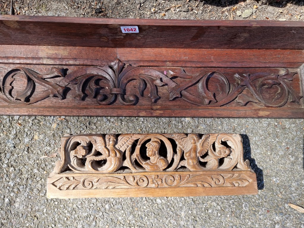 A carved oak wall shelf; together with a small wood carving. - Image 2 of 2