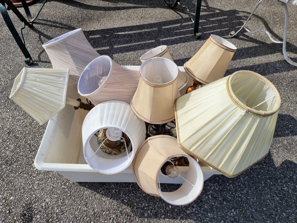 A quantity of table lamps.