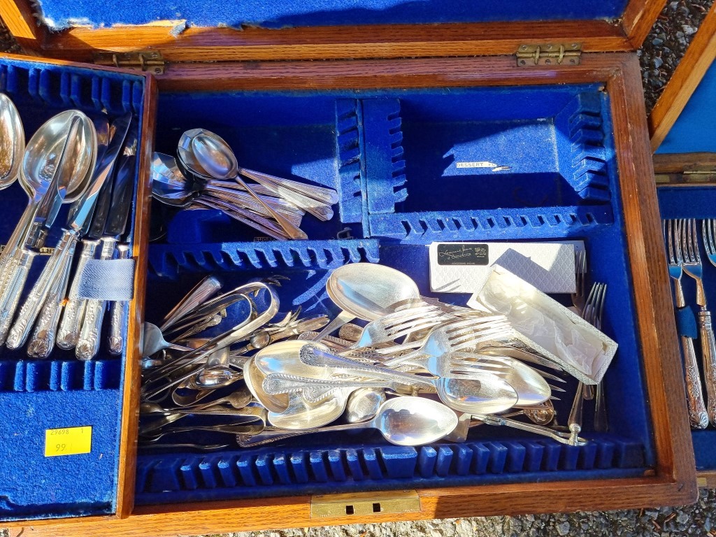 An oak canteen containing various silverplated cutlery; together with a smaller box of plated - Image 2 of 3