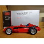 CMC Models: a Maserati 250F (1957) Grand-Prix-Sieger, boxed.