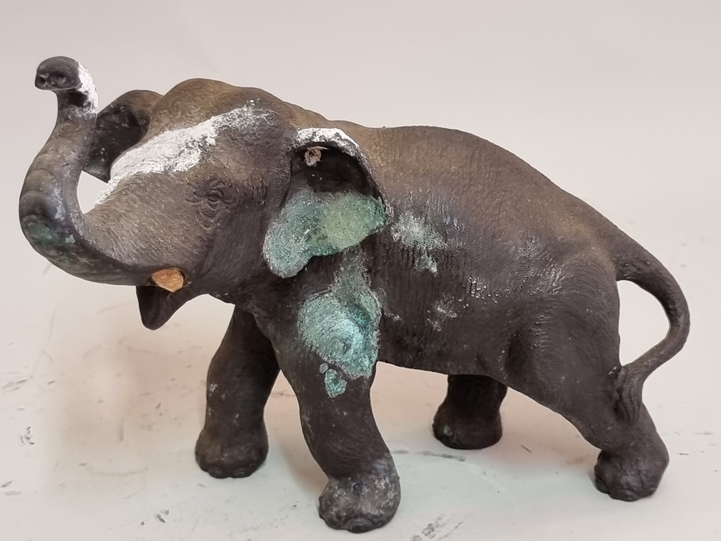 A collection of Chinese and Japanese ceramics and works of art, to include a bronze elephant, 18cm - Image 16 of 17