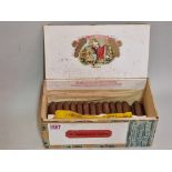 A boxed part set of Romeo Y Julieta cigars, 12cm long. (28)