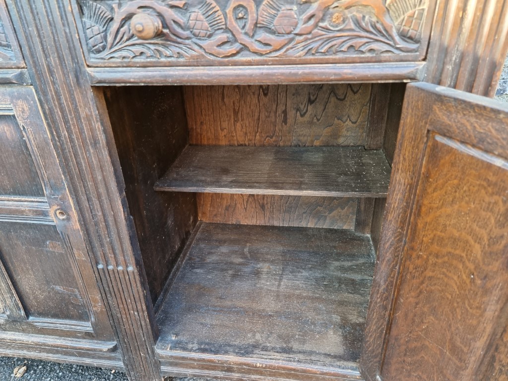 A 1950s oak court cupboard, 137.5cm wide. - Image 4 of 5