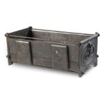 A cast iron log box