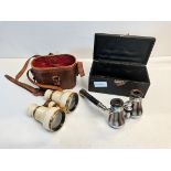 x2 pairs of binoculars in leather cases