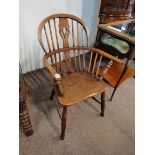 Windsor arm chair