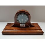 WW2 Air Ministry officers desk clock and clock case. Stamped AM H648941 (1941) - In good working