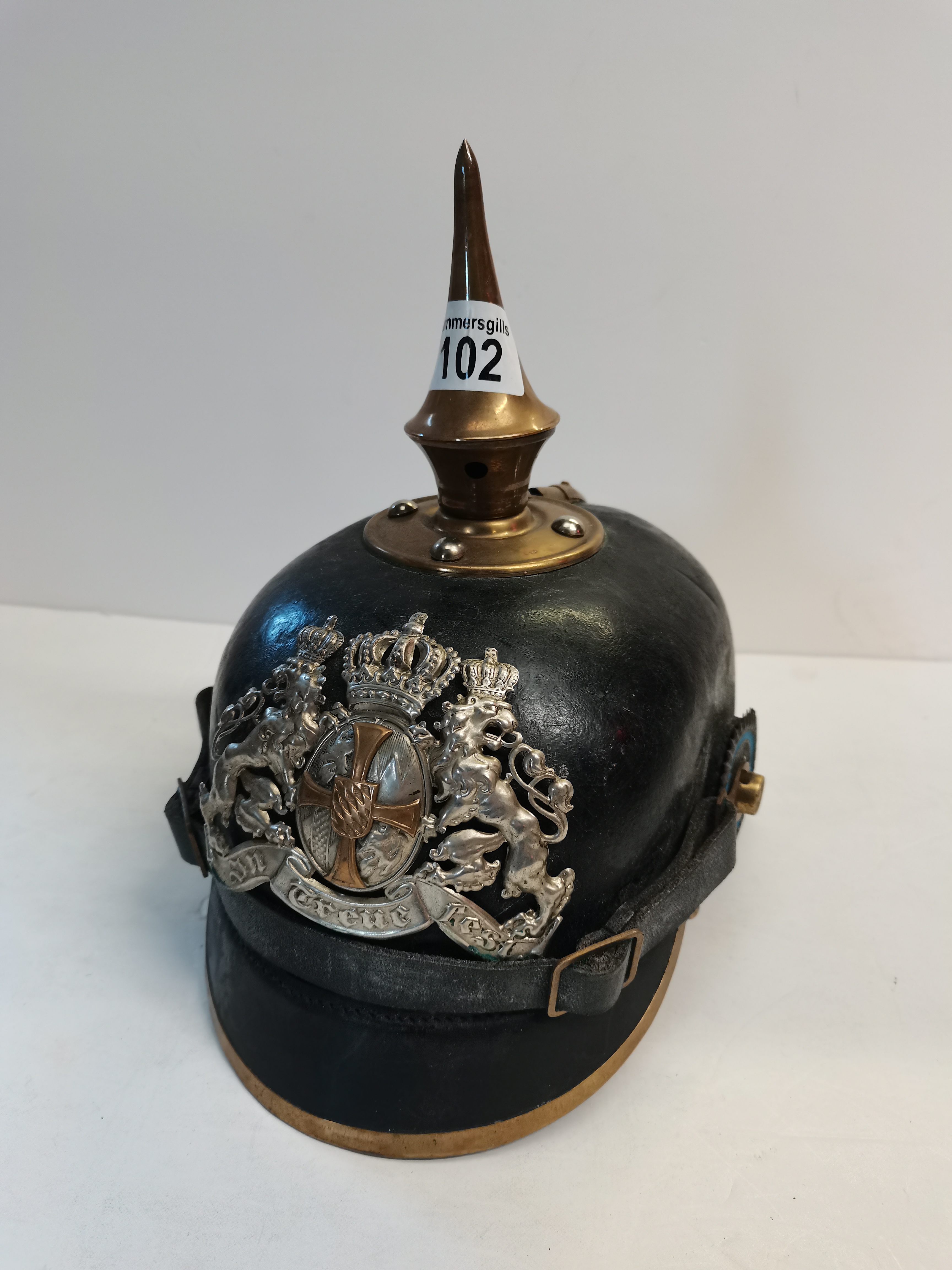 WW1 Pickehaube with Silver coloured double lion helmewappen with coloured cross. Enlisted mans class