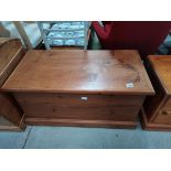 Pine Toybox /chest