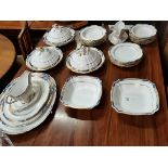 Spode guilt edged dinner service inc 3 round serving bowls with lids, x2 square serving dishes, x4