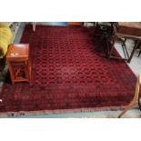 2.6m x 3.5m red rug