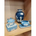 5 x pieces Wedgwood Jasperware ( 1 darker blue)