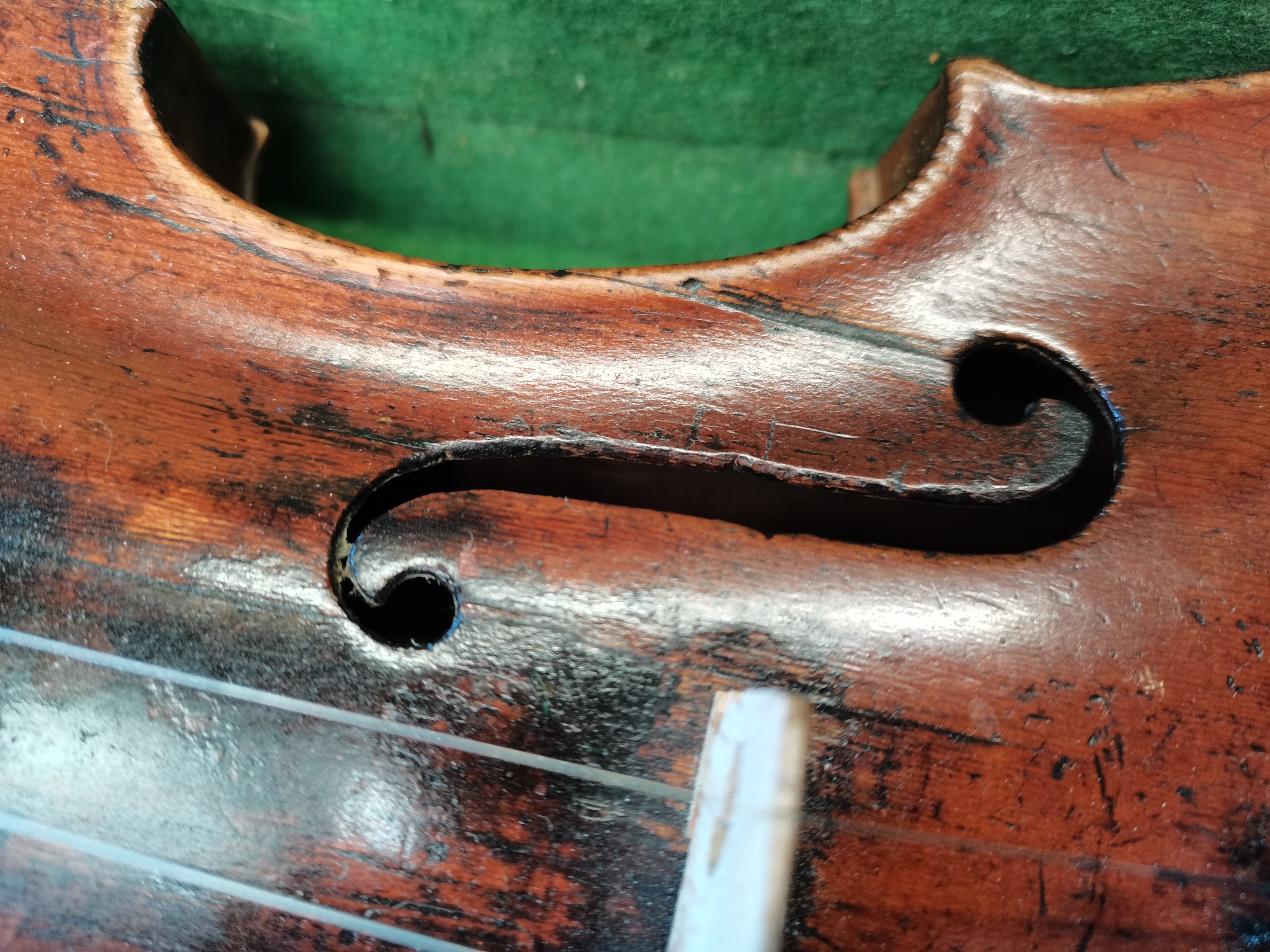 Violin and Bow In Case - Image 4 of 10