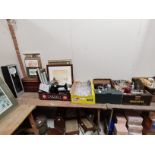 5 x boxes misc. items incl singer sewing machine, glassware, ceramics, pictures, boxed cutlery etc